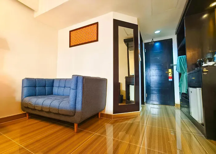 The Tandibayang & Hotel Legian (Bali)