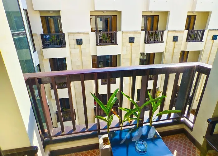 Hotel The Tandibayang & Legian (Bali)