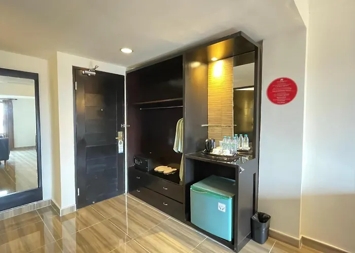 Hotel The Tandibayang & Legian (Bali)