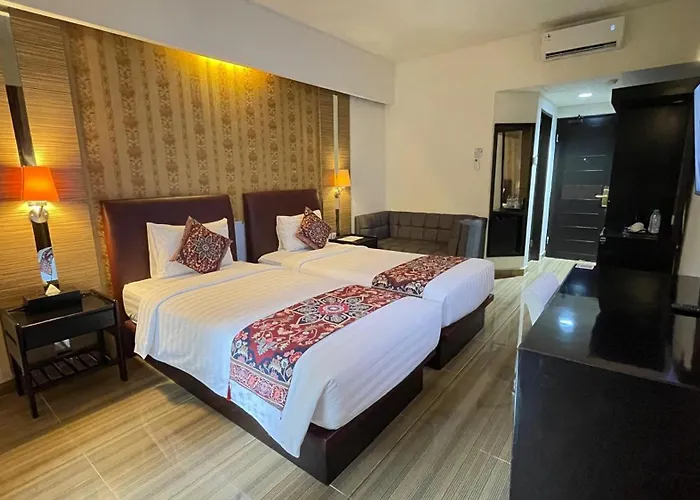 The Tandibayang & Hotel