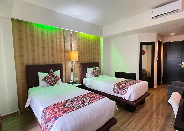 The Tandibayang & Hotel
